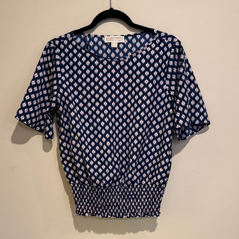 Michael Kors Navy and White Stylish Patterned Blouse Chic Top Versatile Cute